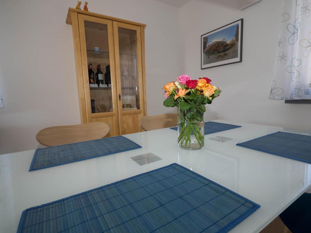 16Lilien Apartmentwohnung Gartenblick Βάιμπλινγκεν Εξωτερικό φωτογραφία